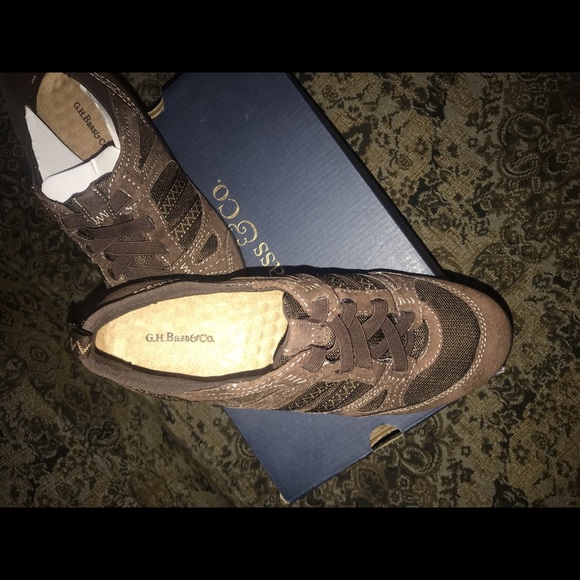 G.H. Bass & Co Bristol brown size 7m new in box - Picture 2 of 4